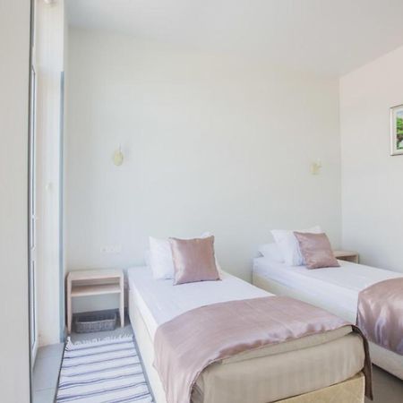 Heliopark Gora Bagrata Otel Sohum Dış mekan fotoğraf