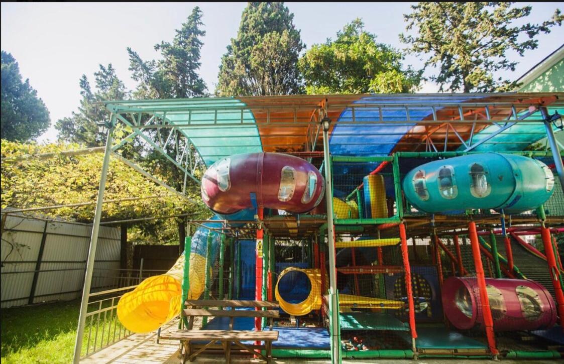 Heliopark Gora Bagrata Otel Sohum Dış mekan fotoğraf